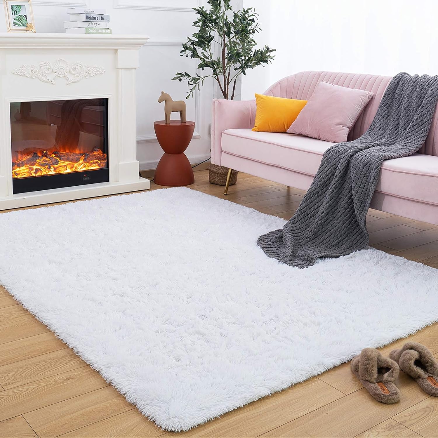 Fluffy Shag Bedroom Rug, 5X8 Feet White Area Rugs for Living Room Nursery Bedside, Fuzzy Plush Dorm Rug for Girls Kids, Furry Carpet for Indoor Modern Soft Home Decor